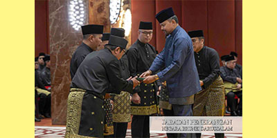 https://www.pelitabrunei.gov.bn/PublishingImages/BERITA_THUMBNAIL/2026/04%20APRIL/300426/01.jpg